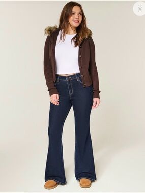 Hollister High-Rise Dark Wash Flare Jeans 00L